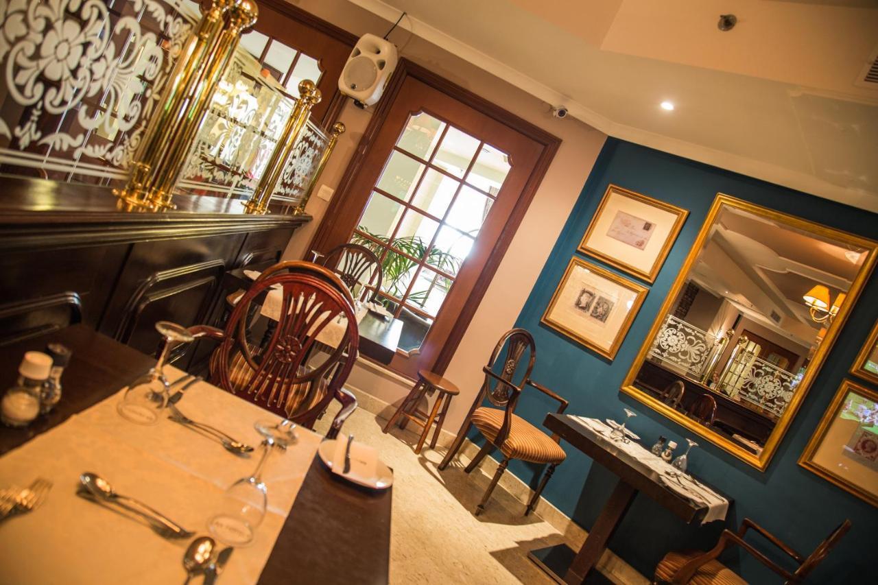 Ax The Victoria Hotel 4*